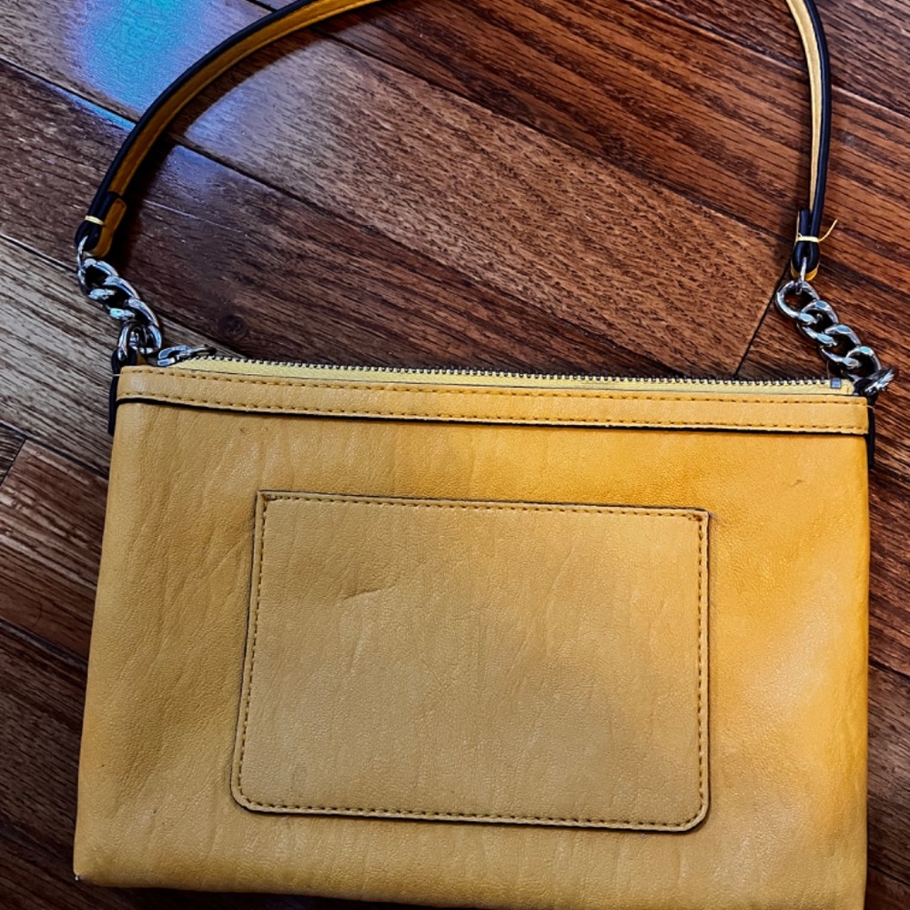 Calvin Klein leather mustard colored clutch -HOC Autumn - Picture 4 of 4